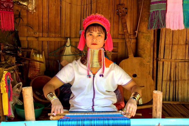 Norte de Vietnam, Cambodia y Tailandia con las mujeres Jirafa