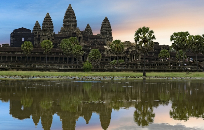 Norte de Vietnam, Cambodia y Tailandia con las mujeres Jirafa