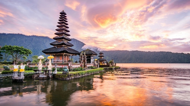 SUDESTE ASIATICO DIFERENTE: Singapur - Indonesia - Filipinas